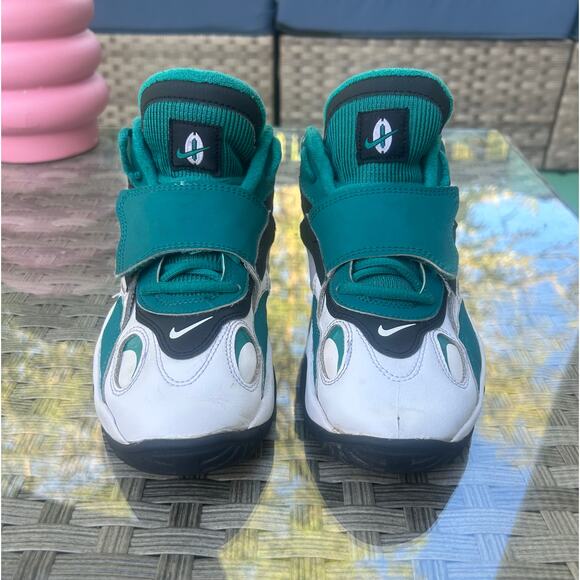 Nike Air Max Turf - White & Teal Retro 90s Kids Sneakers - Picture 5 of 9